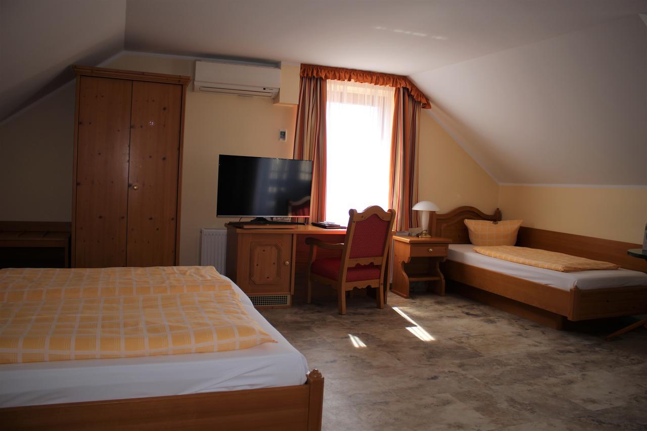 Bed & Breakfast Hotel Muellerhof Капут Екстериор снимка
